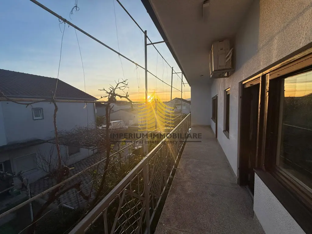 Kuća za najam – Kaštel Stari, Kaštel Novi, 226 m², 12-sobni – fotografija 4