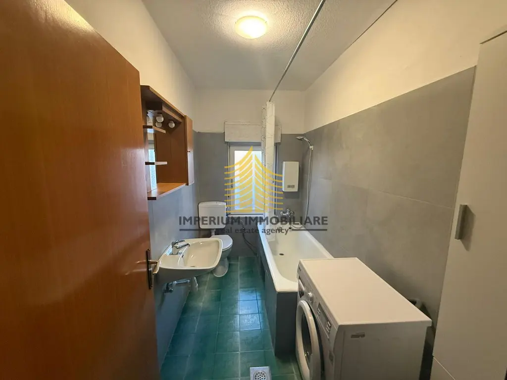 Kuća za najam – Kaštel Stari, Kaštel Novi, 226 m², 12-sobni – fotografija 6