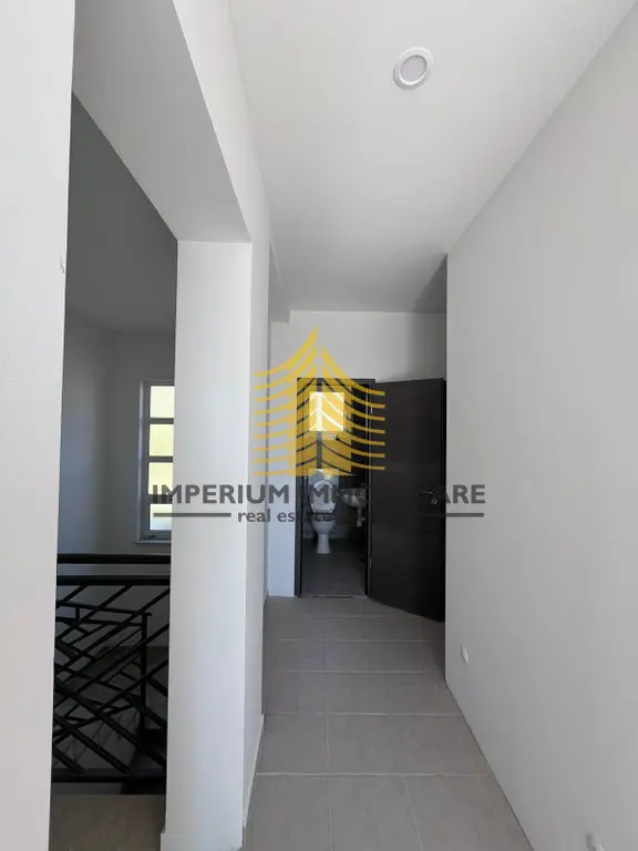 Kuća za najam – Kaštel Sućurac, 480 m², 11-sobni – fotografija 4