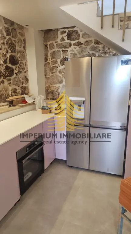 Kuća za najam – Makarska, 125 m², 3-sobni – fotografija 3