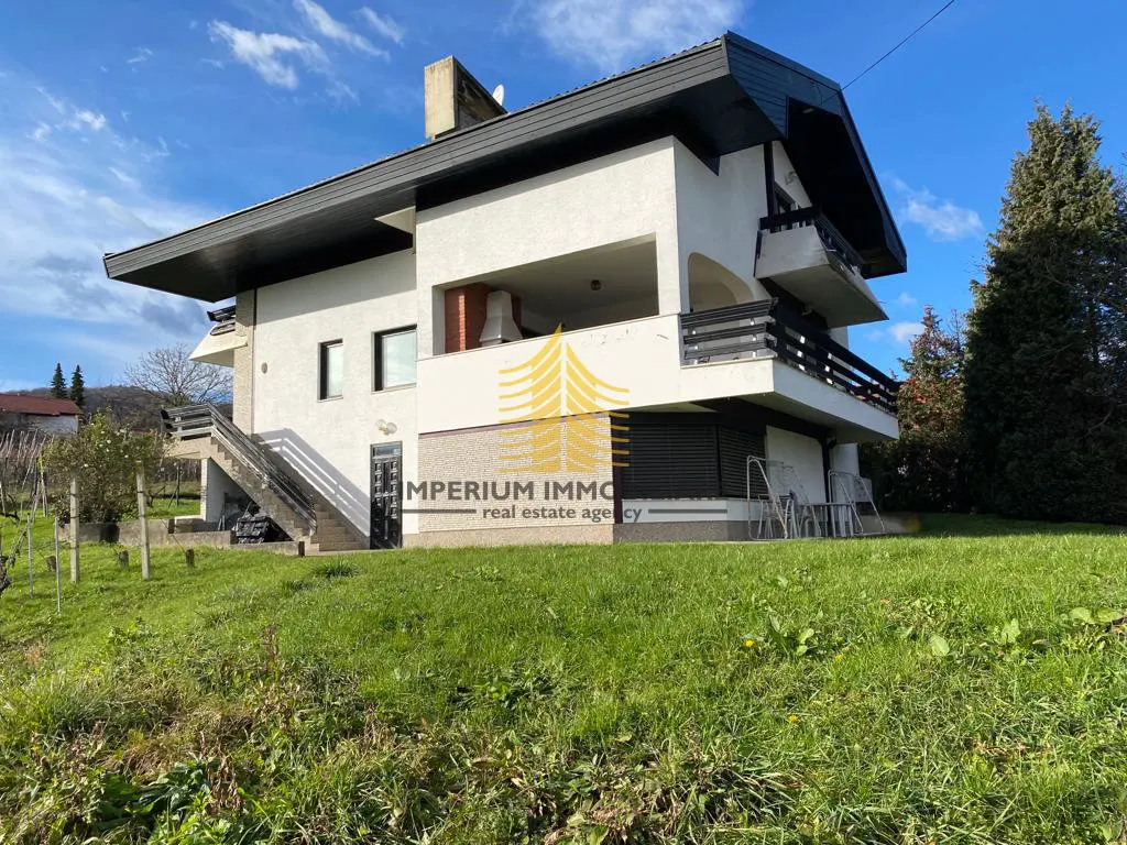 Kuća za najam – Samobor, 450 m², 8-sobni