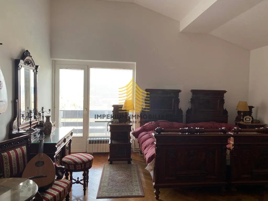 Kuća za najam – Samobor, 450 m², 8-sobni – fotografija 2