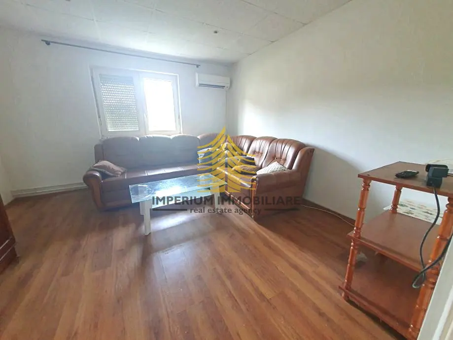 Kuća za najam – Sveti Ivan Zelina, 280 m², 5-sobni – fotografija 2