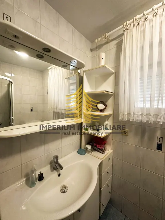Kuća za najam – Velika Gorica, 270 m², 7-sobni – fotografija 4