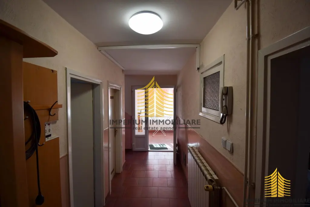 Kuća za najam – Velika Gorica, 289 m², 10-sobni – fotografija 3