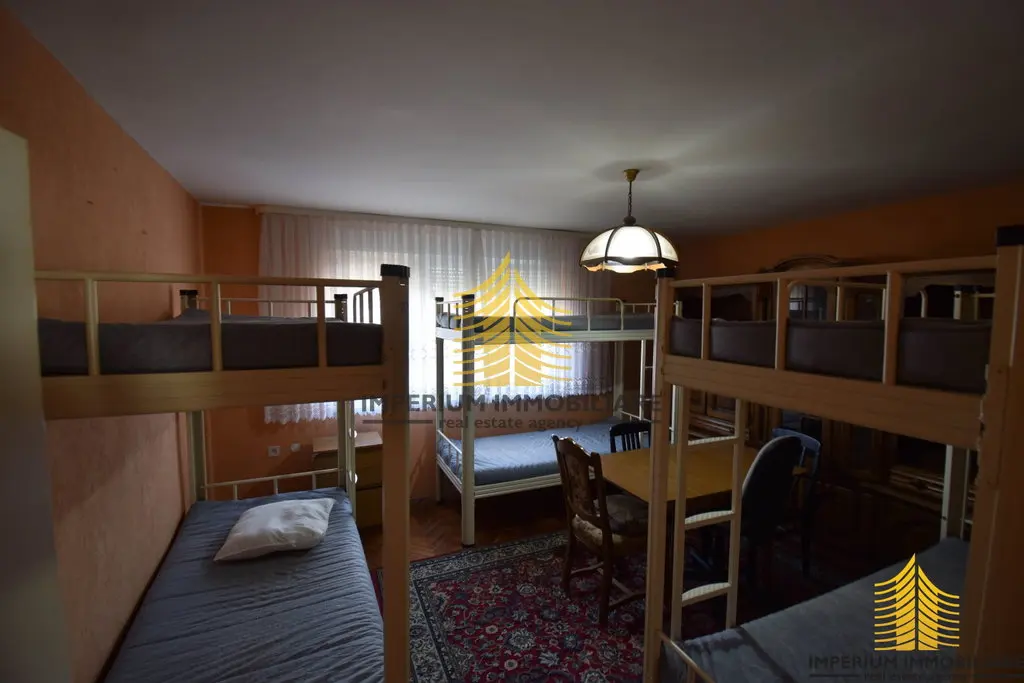 Kuća za najam – Velika Gorica, 289 m², 10-sobni – fotografija 4
