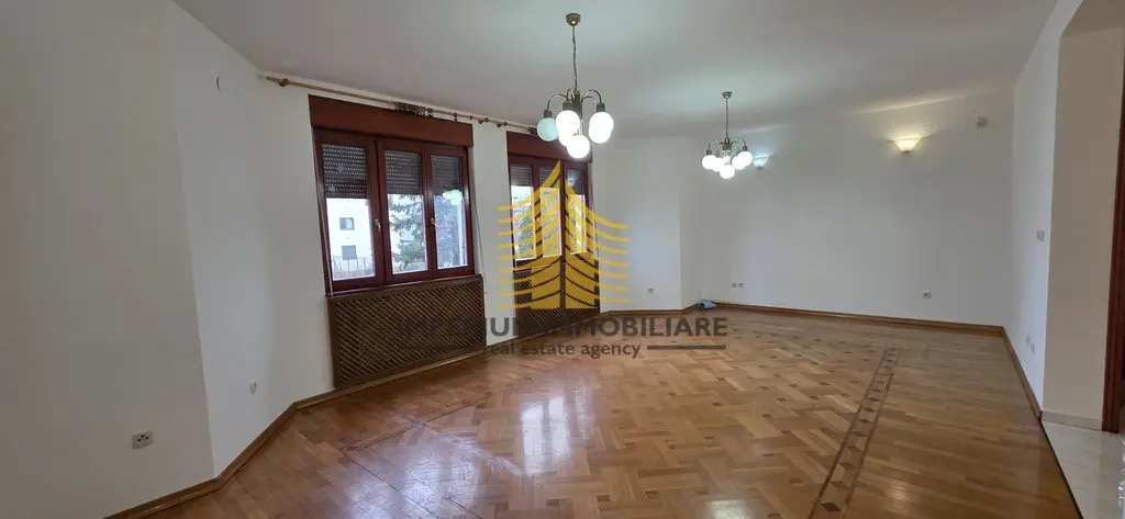 Kuća za najam – Maksimir, Zagreb, 400 m², 12-sobni – fotografija 2