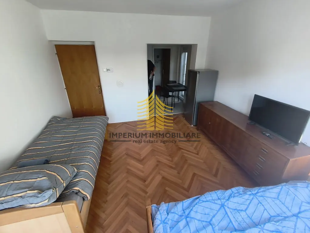 Kuća za najam – Sesvete, Zagreb, 200 m², 8-sobni – fotografija 3
