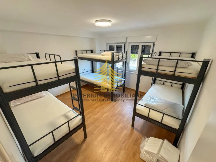 Kuća za najam – Sesvete, Zagreb, 300 m², 8-sobni – fotografija 3