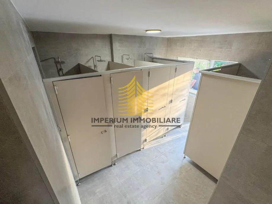 Kuća za najam – Sesvete, Zagreb, 300 m², 8-sobni – fotografija 6