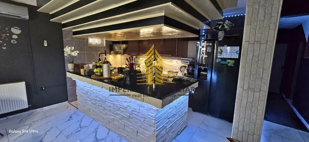 Kuća na prodaju – Karin, Benkovac, 250 m², 16-sobni – fotografija 3