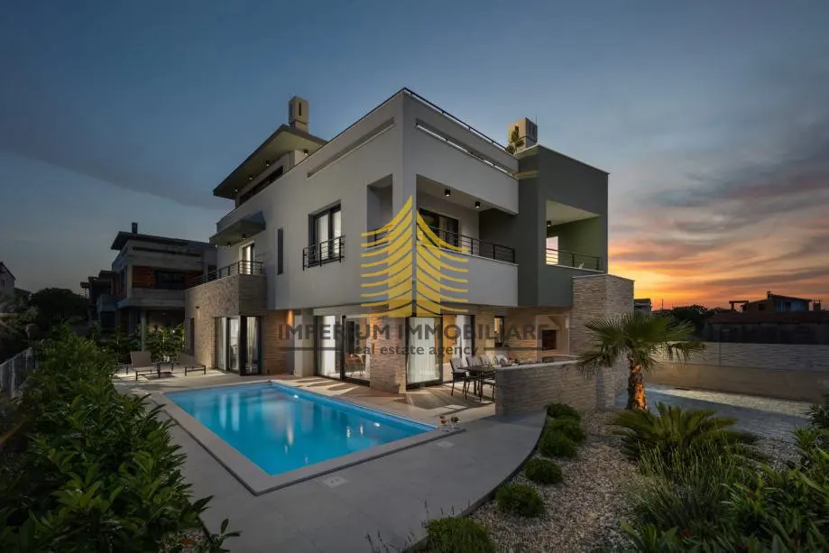 Kuća na prodaju – Bibinje, 492 m², 4-sobni