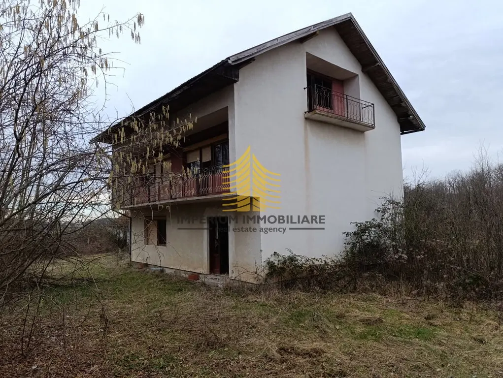 Kuća na prodaju – Brdo Utinjsko, 367 m², 5-sobni