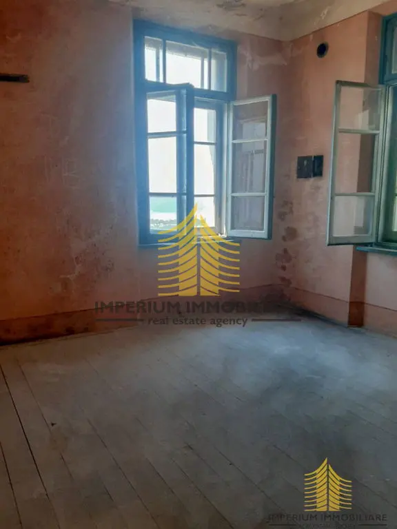 Kuća na prodaju – Cres, 500 m², 5-sobni – fotografija 4