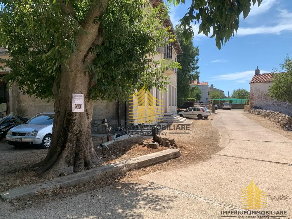 Kuća na prodaju – Cres, 500 m², 5-sobni – fotografija 5