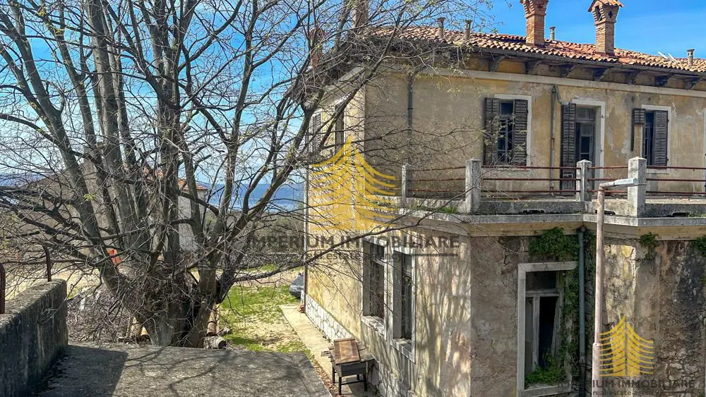 Kuća na prodaju – Cres, 500 m², 5-sobni