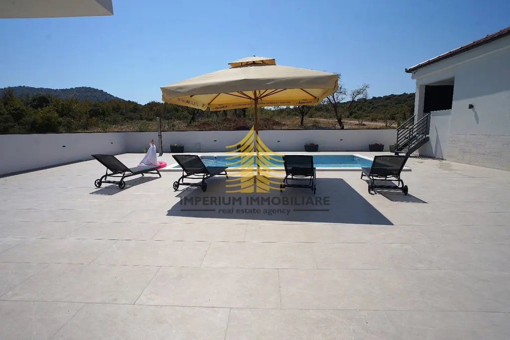 Kuća na prodaju – Biograd na moru, Donja Jagodnja, 162 m², 4-sobni – fotografija 5