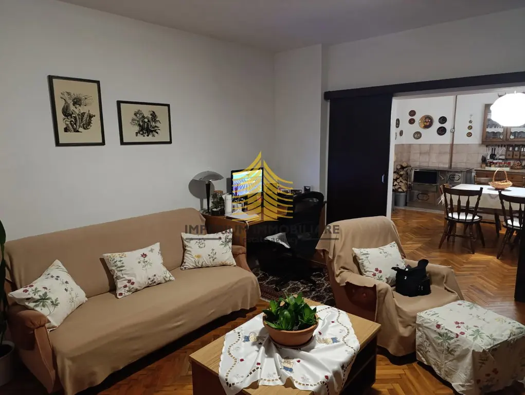 Kuća na prodaju – Duga Resa, 350 m², 5-sobni – fotografija 4