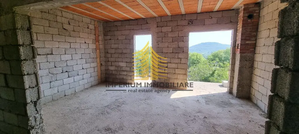 Kuća na prodaju – Supetar, Gornji Humac, 200 m², 4-sobni – fotografija 2