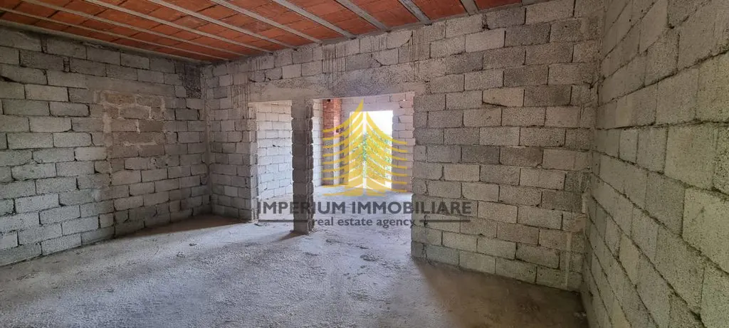 Kuća na prodaju – Supetar, Gornji Humac, 200 m², 4-sobni – fotografija 4
