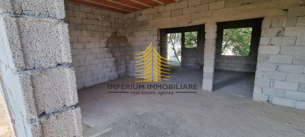 Kuća na prodaju – Supetar, Gornji Humac, 200 m², 4-sobni – fotografija 5