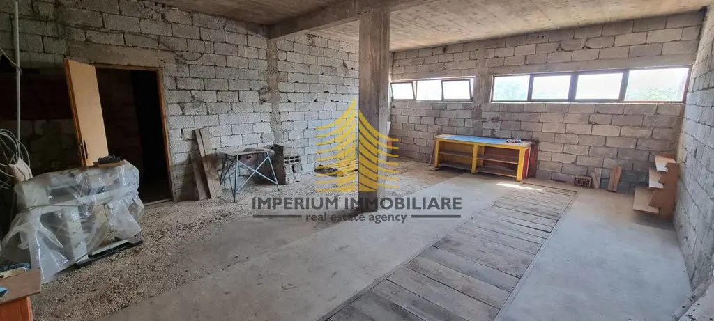 Kuća na prodaju – Supetar, Gornji Humac, 200 m², 4-sobni – fotografija 6