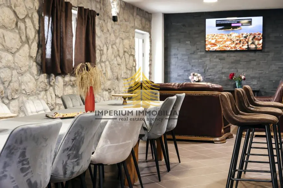 Kuća na prodaju – Imotski, 156 m², 5-sobni – fotografija 5