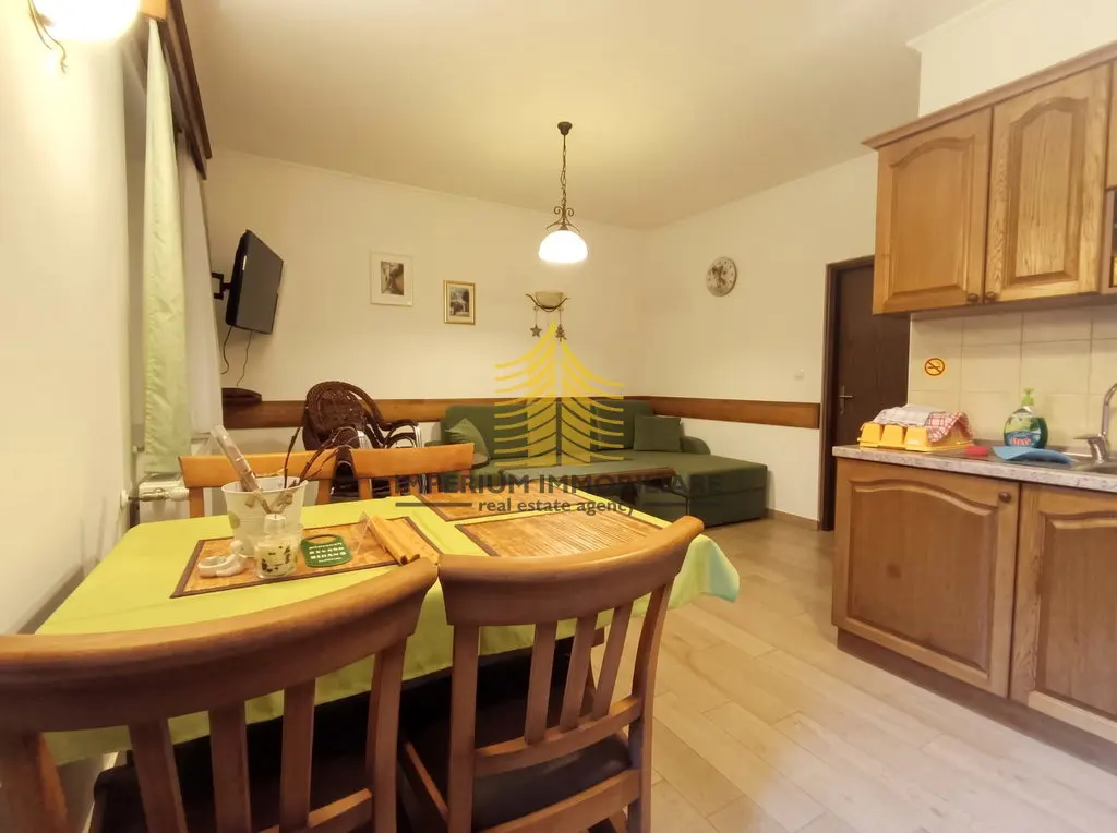 Kuća na prodaju – Jasenak, 200 m², 7-sobni – fotografija 5