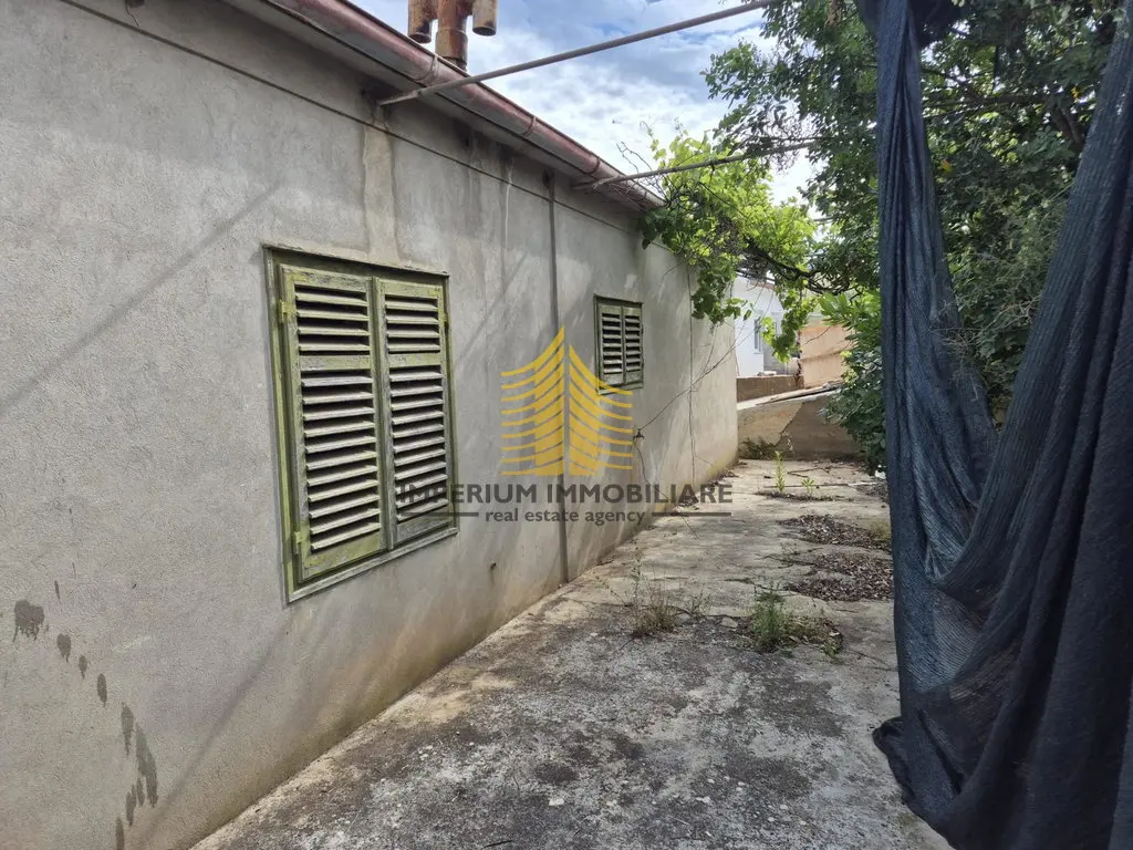 Kuća na prodaju – Kali, 90 m², 4-sobni – fotografija 2
