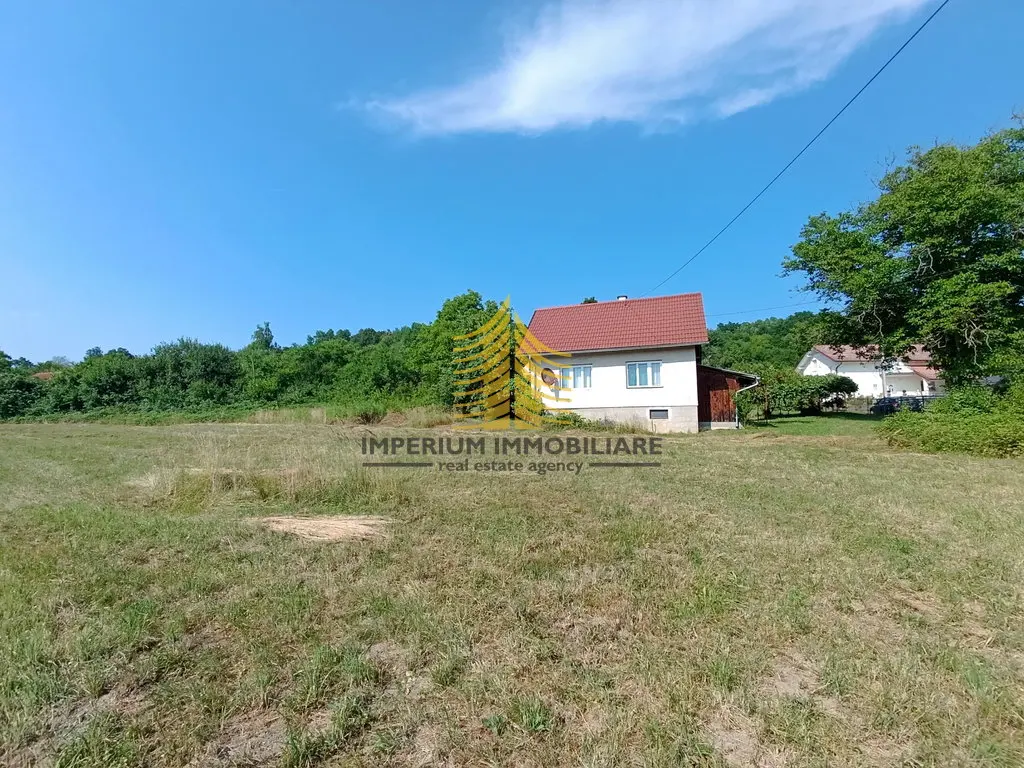 Kuća na prodaju – Karlovac, 88 m², 3-sobni