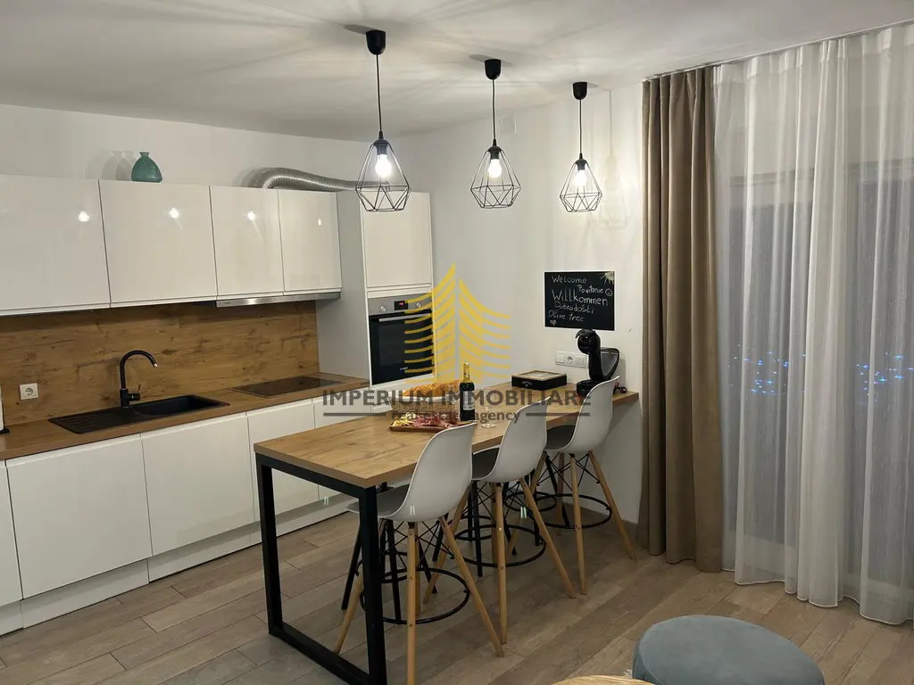 Kuća na prodaju – Kaštel Kambelovac, 180 m², 6-sobni – fotografija 2