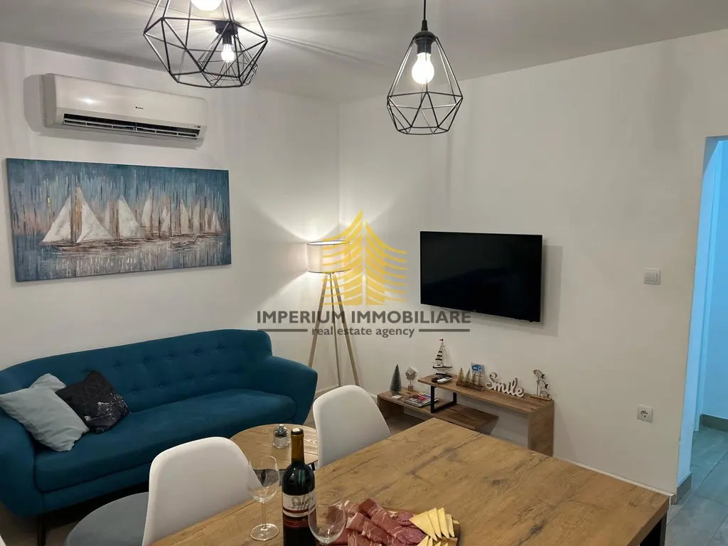 Kuća na prodaju – Kaštel Kambelovac, 180 m², 6-sobni – fotografija 3