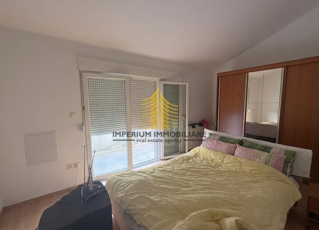 Kuća na prodaju – Kaštel Lukšić, 170 m², 4-sobni – fotografija 5