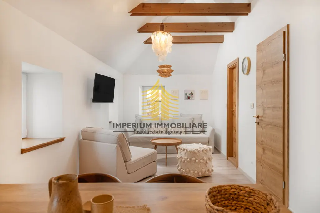 Kuća na prodaju – Kaštel Stari, Kaštel Novi, 150 m², 3-sobni – fotografija 4