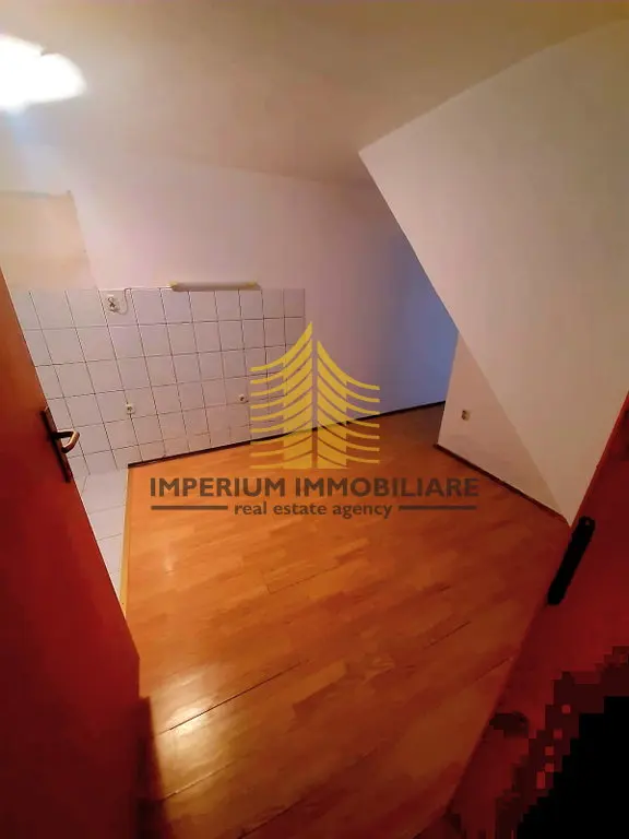Kuća na prodaju – Kaštel Stari, Kaštel Novi, 200 m², 5-sobni – fotografija 4