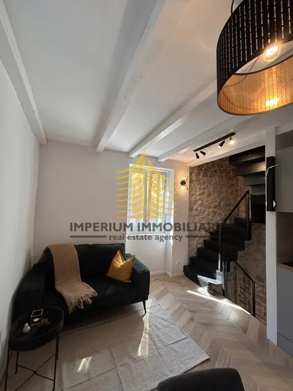 Kuća na prodaju – Kaštel Štafilić, 60 m², 2-sobni – fotografija 5