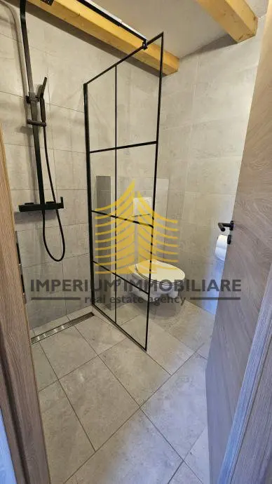 Kuća na prodaju – Kaštel Sućurac, 60 m², 1-sobni – fotografija 4