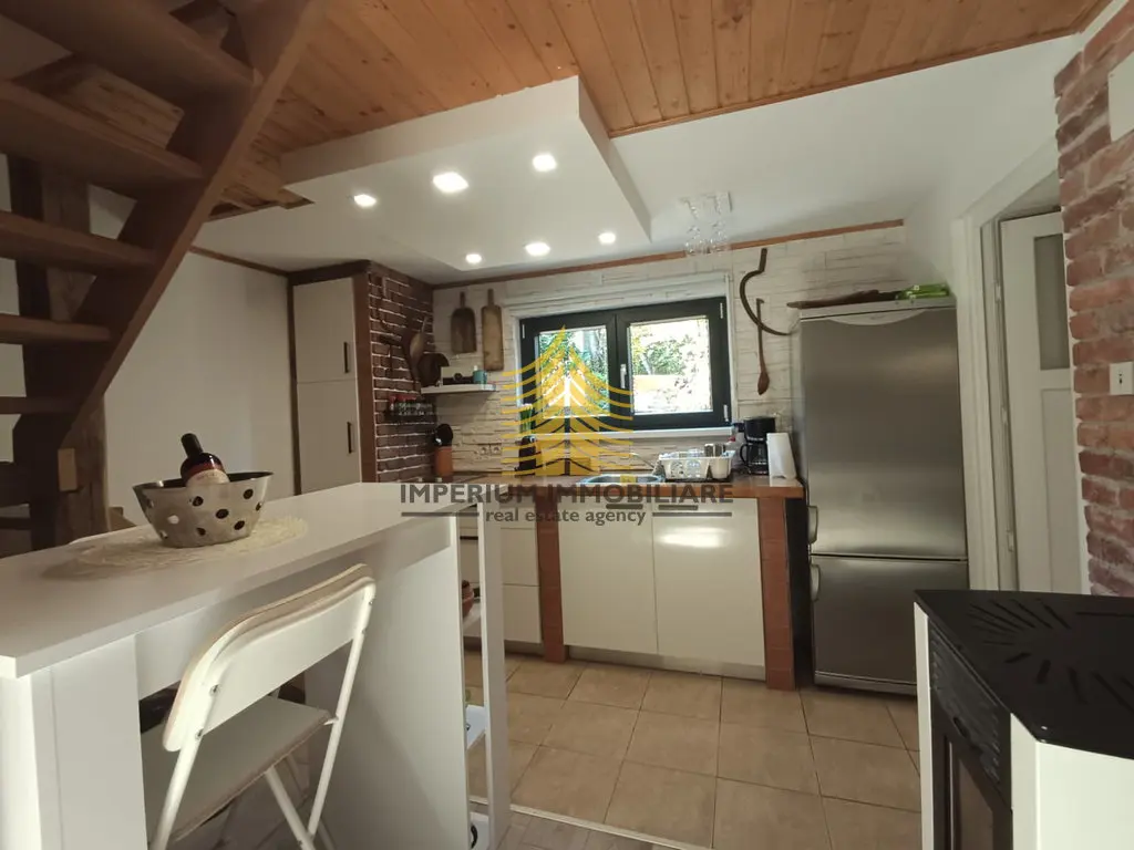 Kuća na prodaju – Koranski Brijeg, 200 m², 6-sobni – fotografija 5