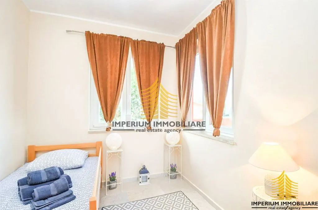 Kuća na prodaju – Marčana, 150 m², 5-sobni – fotografija 4