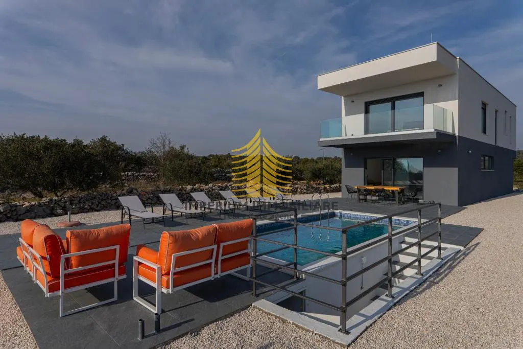 Kuća na prodaju – Vinišće, Marina, 180 m², 5-sobni – fotografija 3