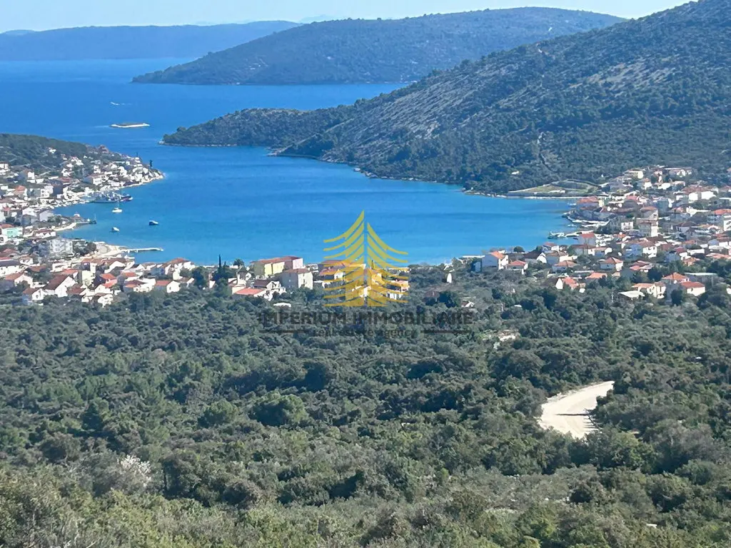 Kuća na prodaju – Vinišće, Marina, 208 m², 4-sobni – fotografija 6