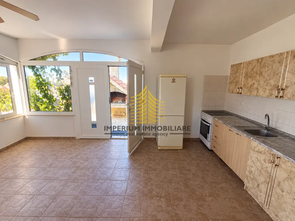 Kuća na prodaju – Nin, 156 m², 4-sobni – fotografija 2