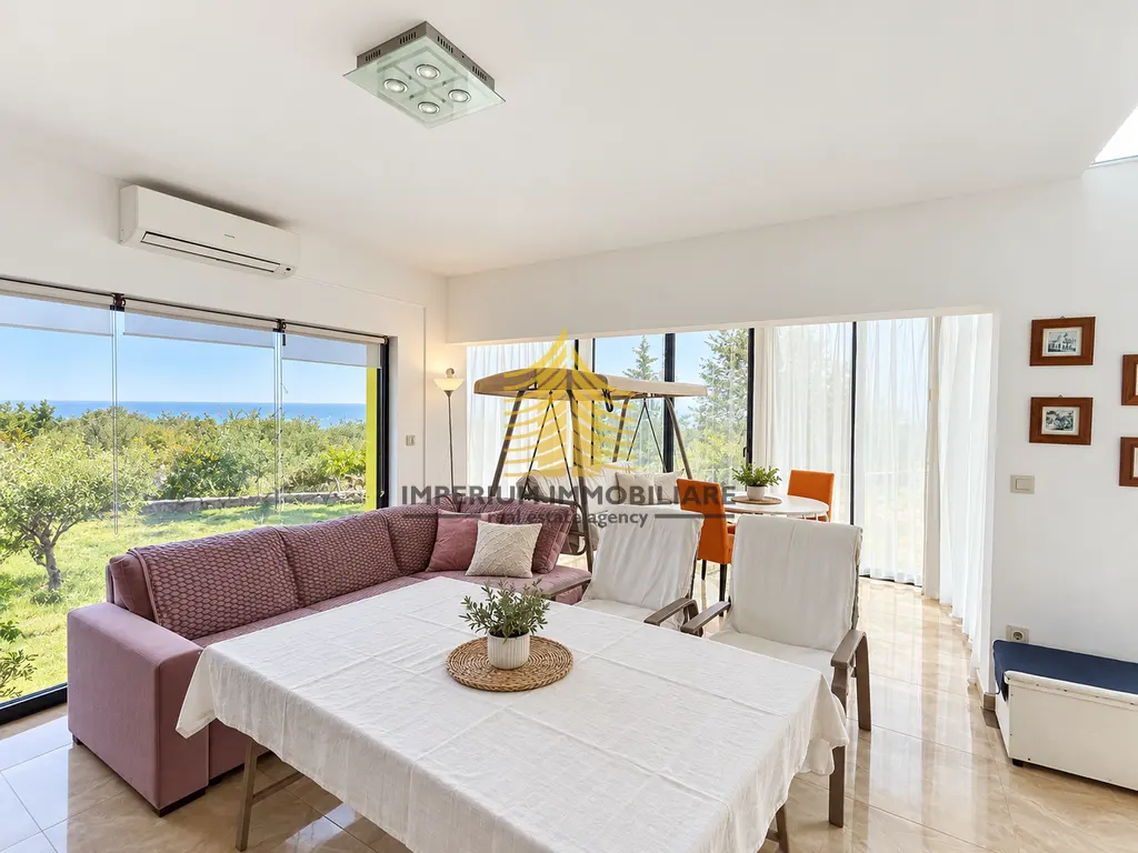 Kuća na prodaju – Novigrad, 223 m², 5-sobni – fotografija 2