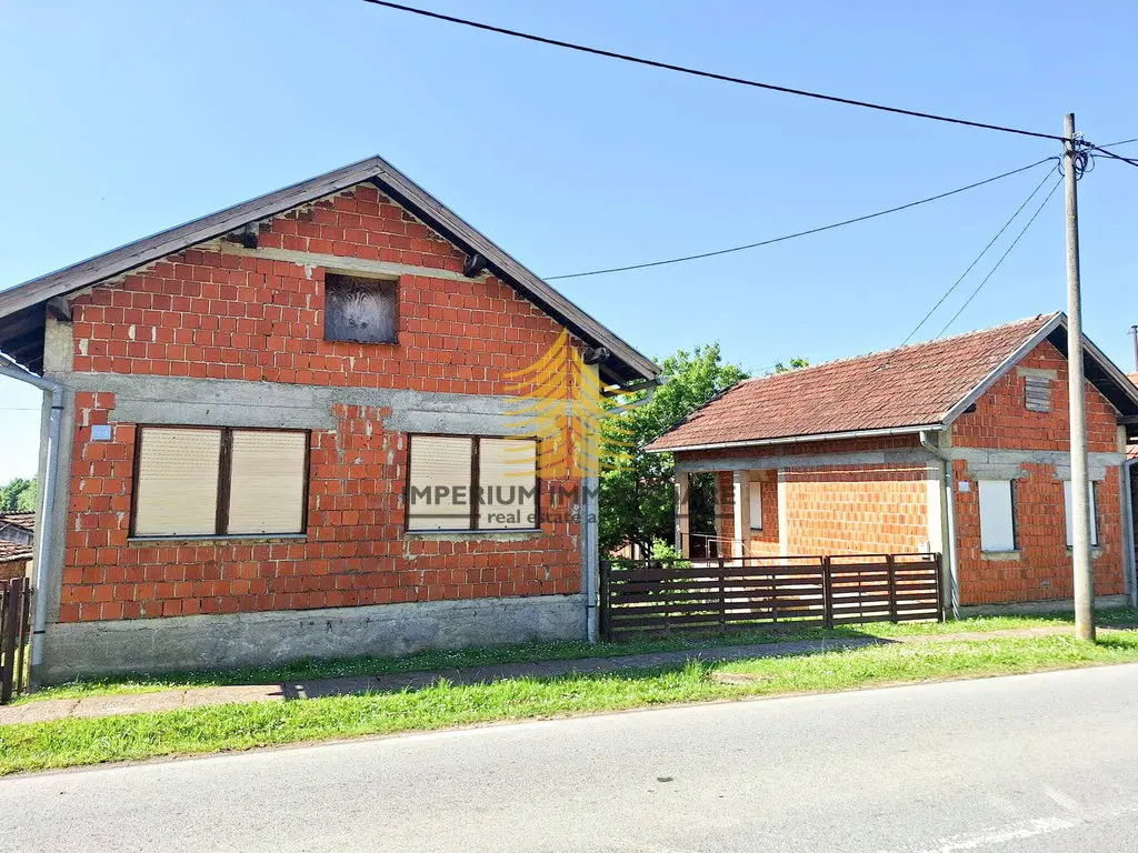 Kuća na prodaju – Rajić, Novska, 100 m², 4-sobni