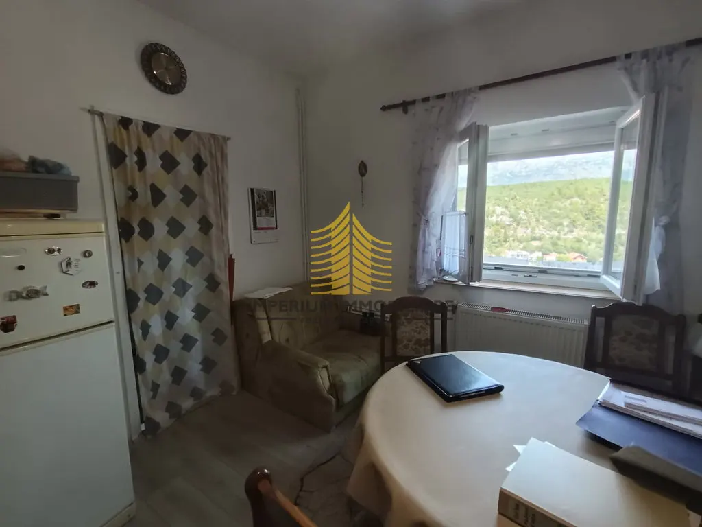 Kuća na prodaju – Obrovac, 178 m², 4-sobni – fotografija 2