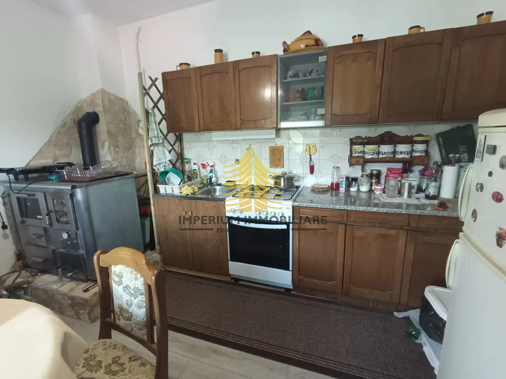 Kuća na prodaju – Obrovac, 178 m², 4-sobni – fotografija 3
