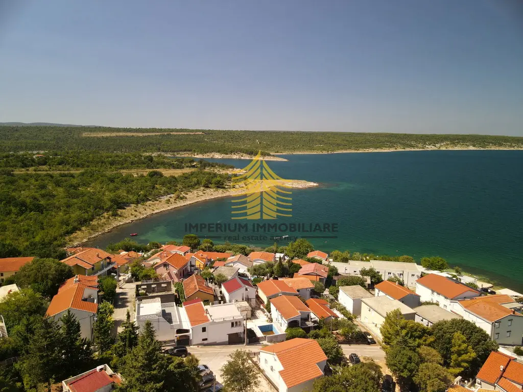 Kuća na prodaju – Obrovac, 300 m², 3-sobni – fotografija 6
