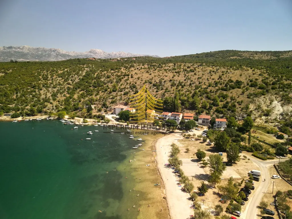 Kuća na prodaju – Obrovac, 300 m², 3-sobni – fotografija 4