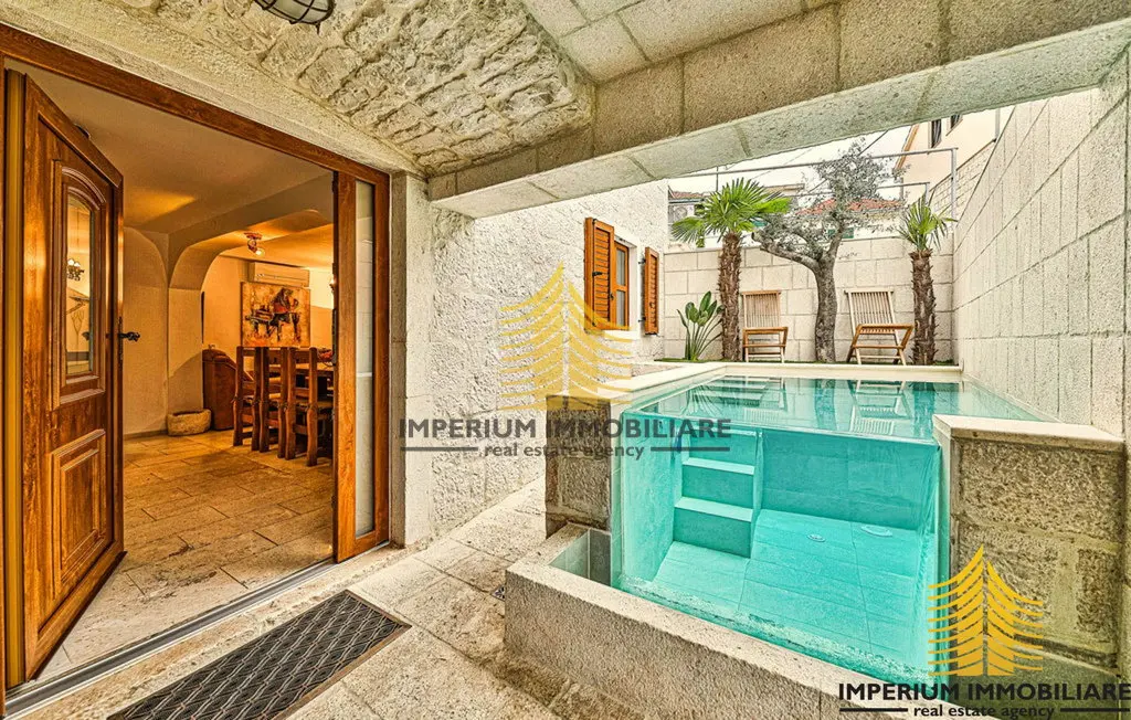 Kuća na prodaju – Okrug, 120 m², 3-sobni