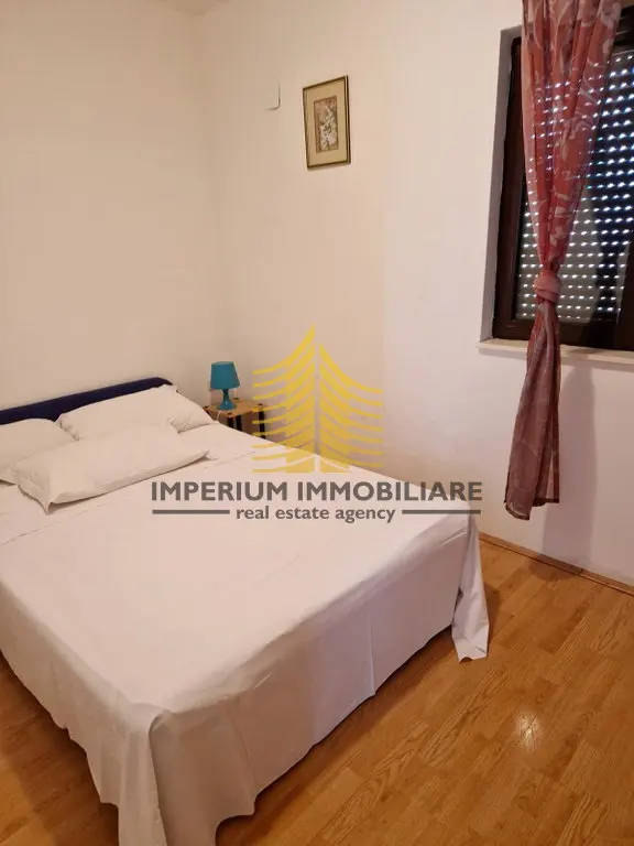 Kuća na prodaju – Okrug, 350 m², 19-sobni – fotografija 6